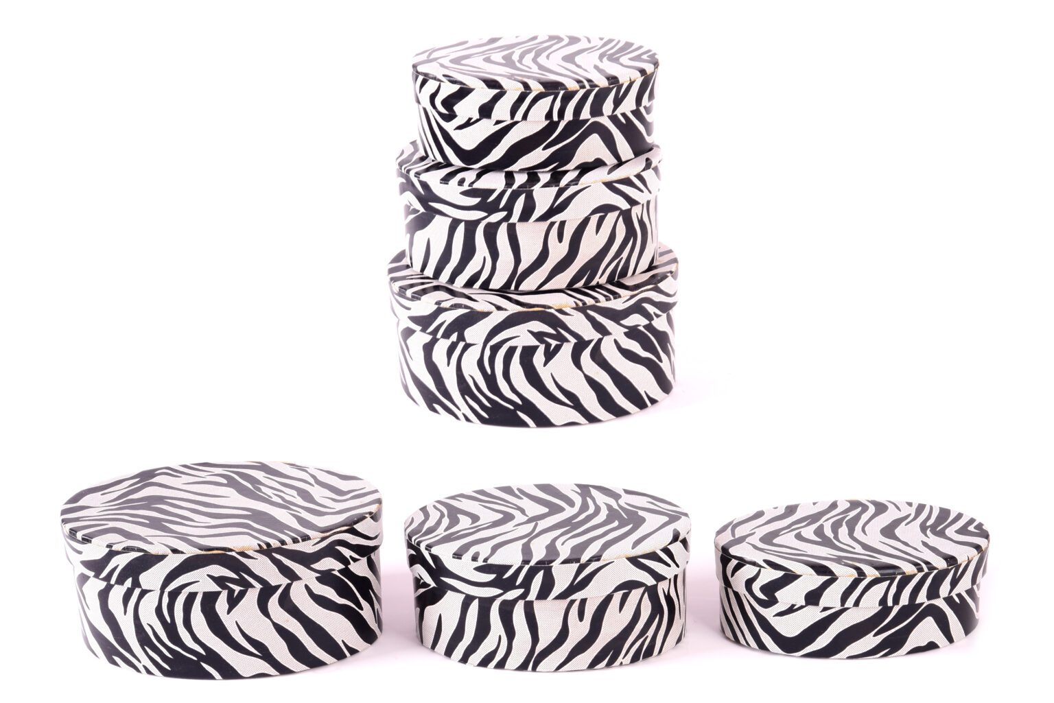 סט קופסאות אליפסה 3 יח זברה גובה 9סמ אורך 15סמ רוחב 20סמ הגדול מביניהם קיים בצבעים חום לבן ושחור 25שח scaled