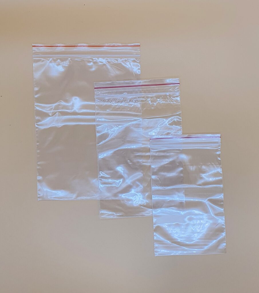 שקיות פסגור בגודל 25/35